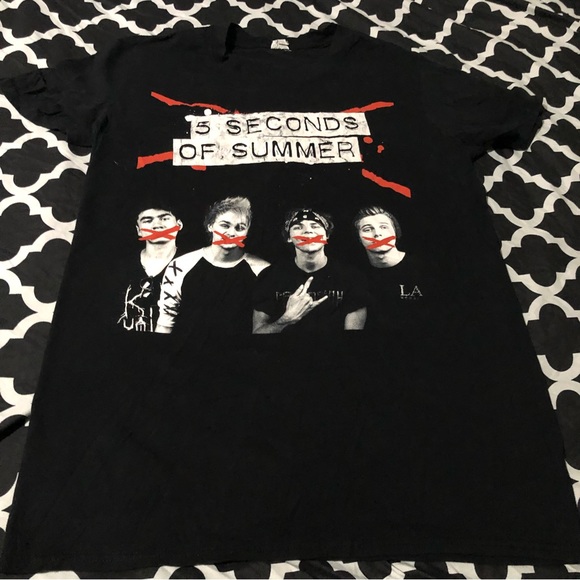 5 Seconds Of Summer Rock Out With Your Socks Out 2015 Tour Black T Shirt Medium - Picture 4 of 5